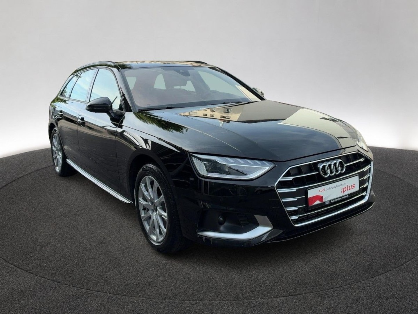 Bild über Audi A4 Avant advanced 40 TFSI S tronic - für weitere Informationen kontaktieren Sie den Audi Partner