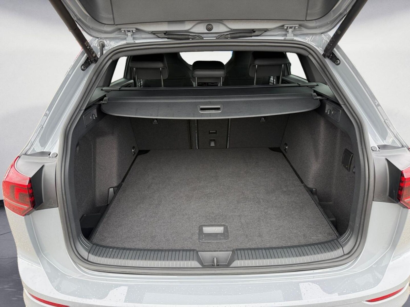 Volkswagen Golf Variant – Bild 15