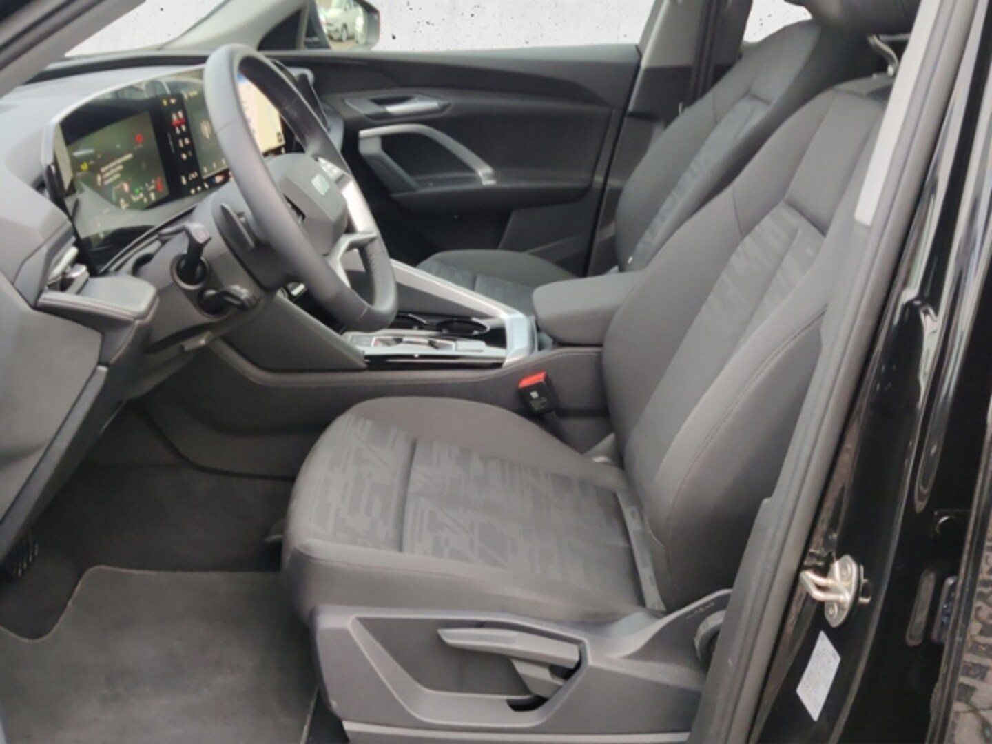 Bild über Audi Q5 SUV TDI quattro 150 kW S tronic - für weitere Informationen kontaktieren Sie den Audi Partner