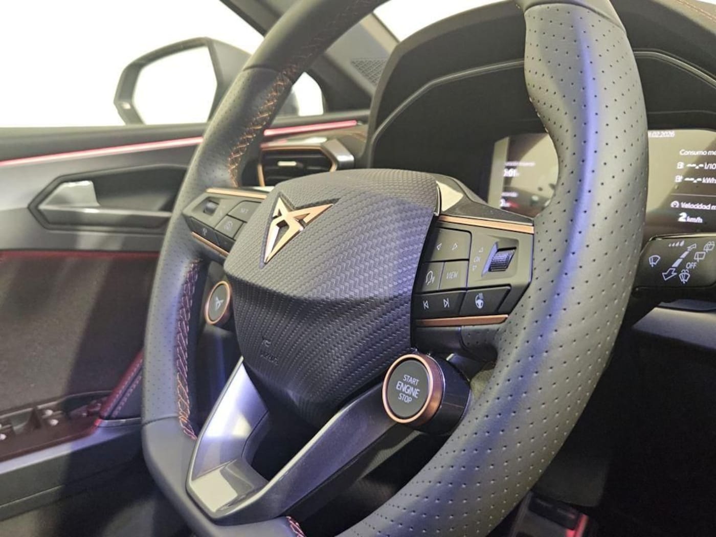 CUPRA Leon León 1.5 TSI e-Hybrid DSG 150 kW (204 CV) — photo 15