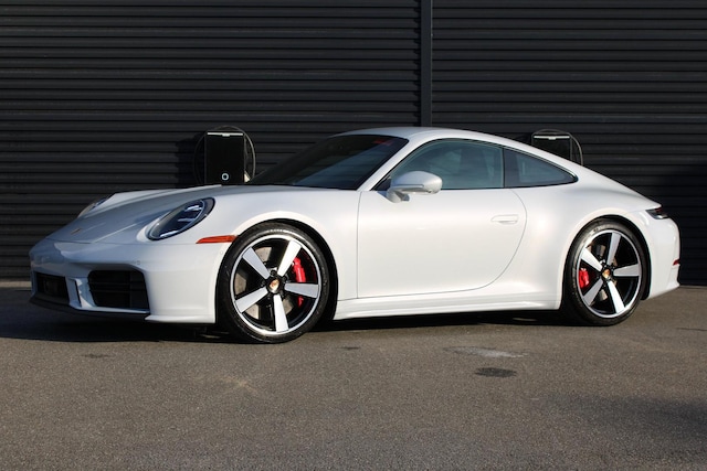 Photo of 2025 Porsche 