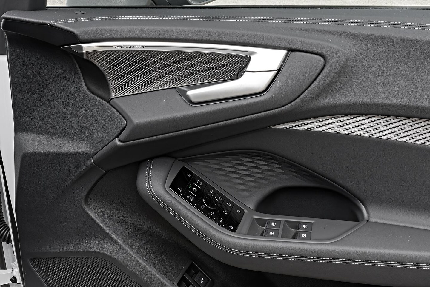 Image about Audi A5 Sedan TFSI e e-hybrid quattro 270 kW S tronic