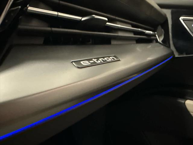 2024 AUDI Q4 - Image 23