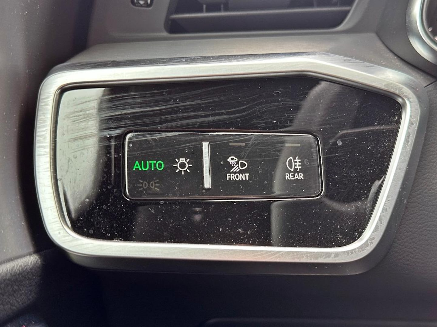 Bild über Audi S6 Avant TDI quattro tiptronic - für weitere Informationen kontaktieren Sie den Audi Partner