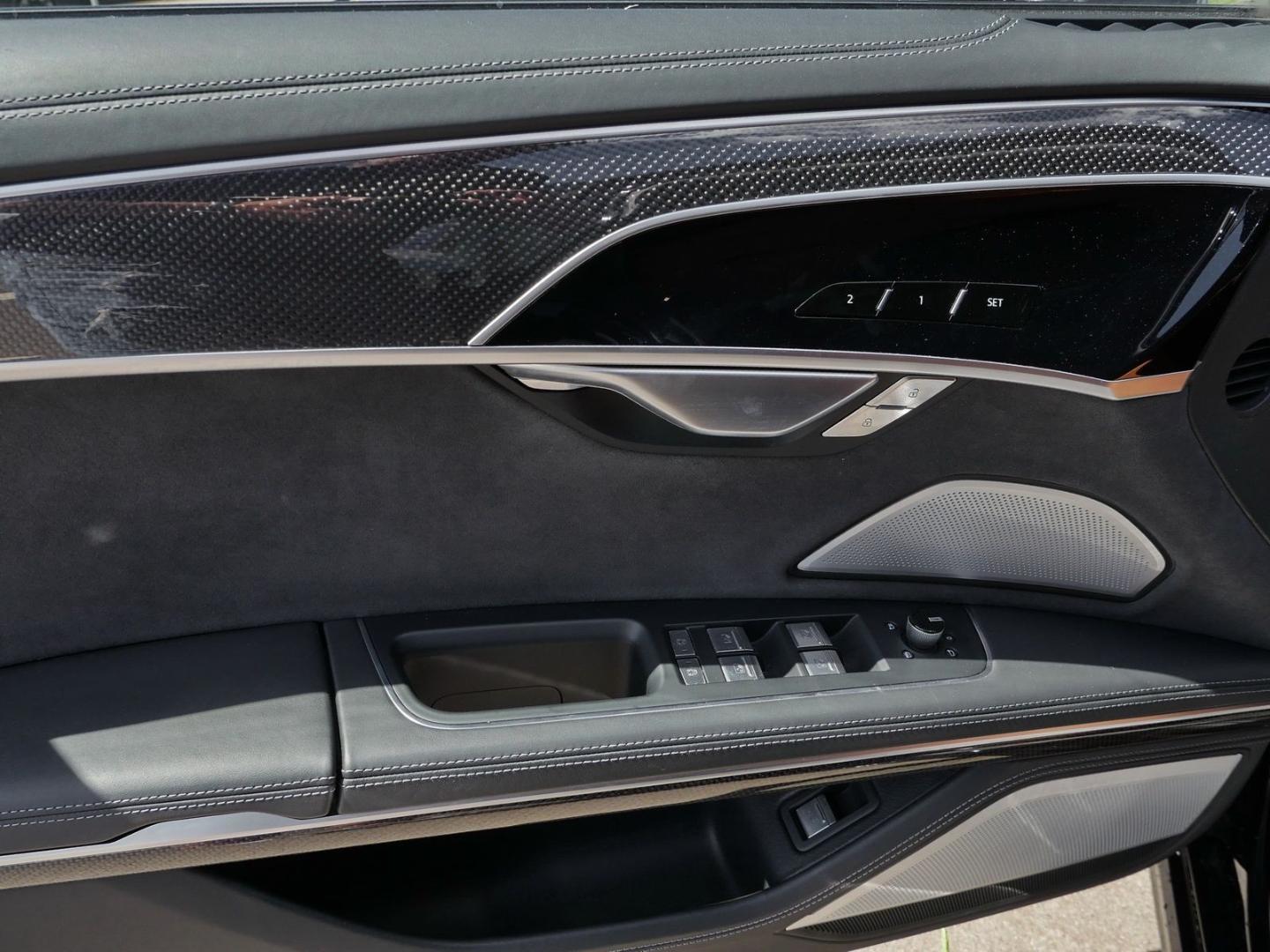 Image about Audi A8 L 60 TFSI quattro tiptronic