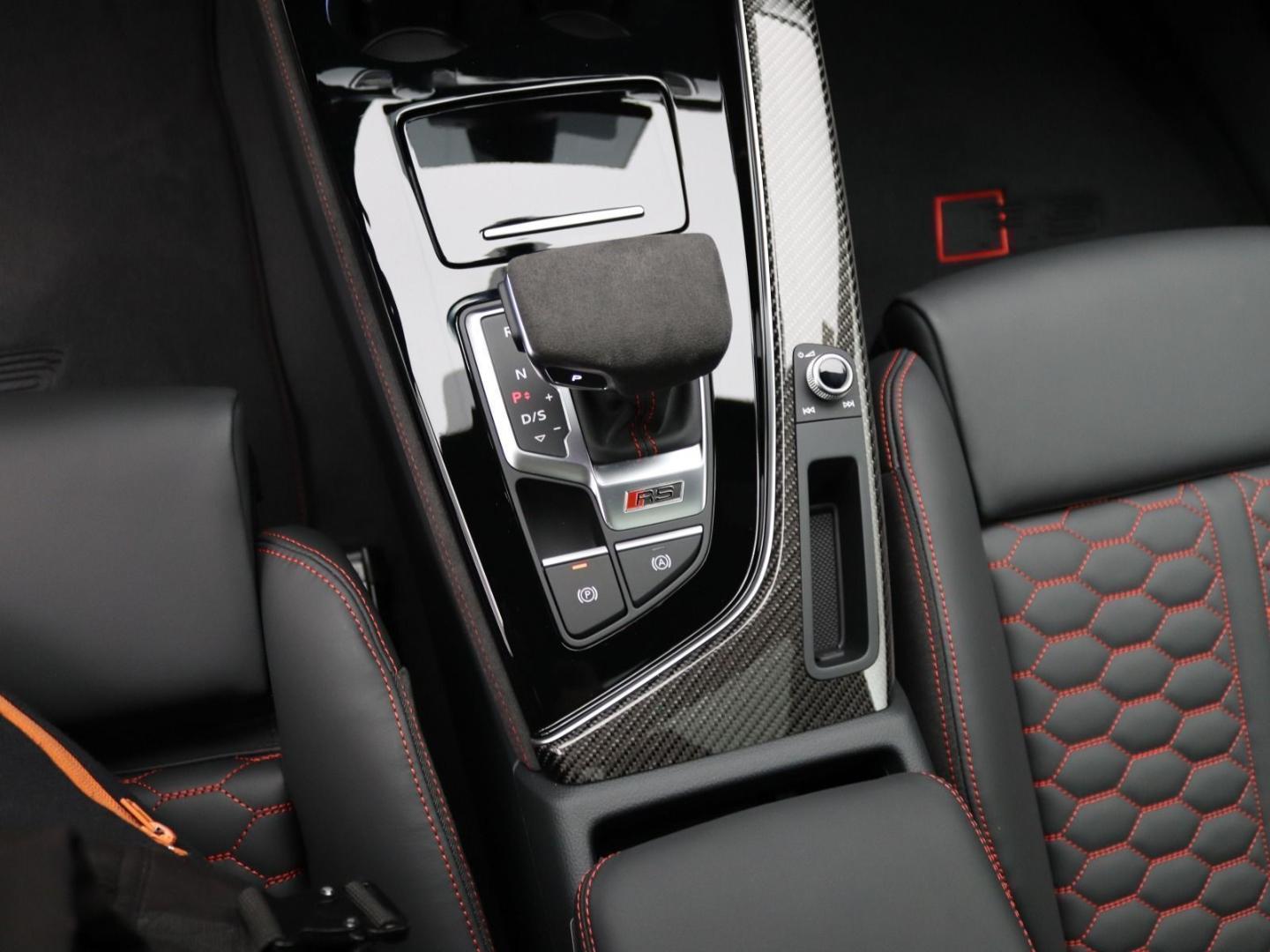 Image about Audi RS 4 Avant TFSI quattro tiptronic
