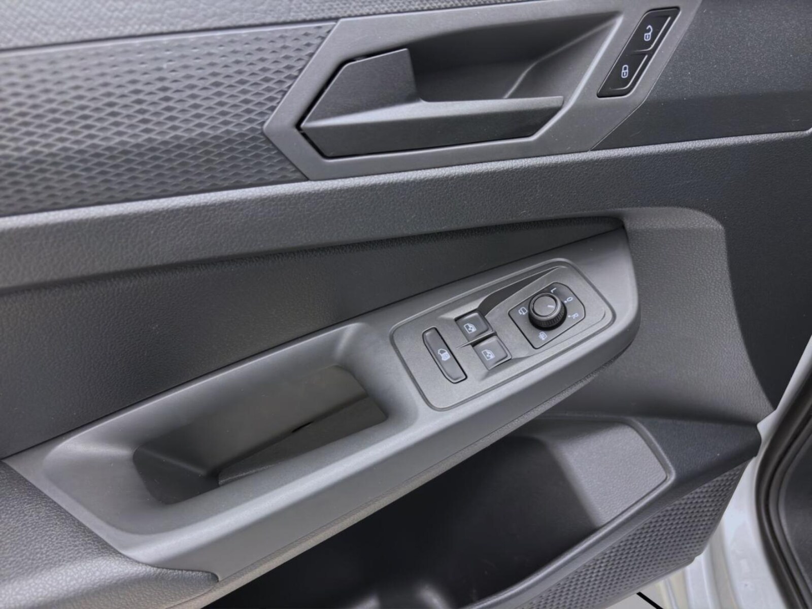 Volkswagen Caddy Maxi Cargo – Bild 10