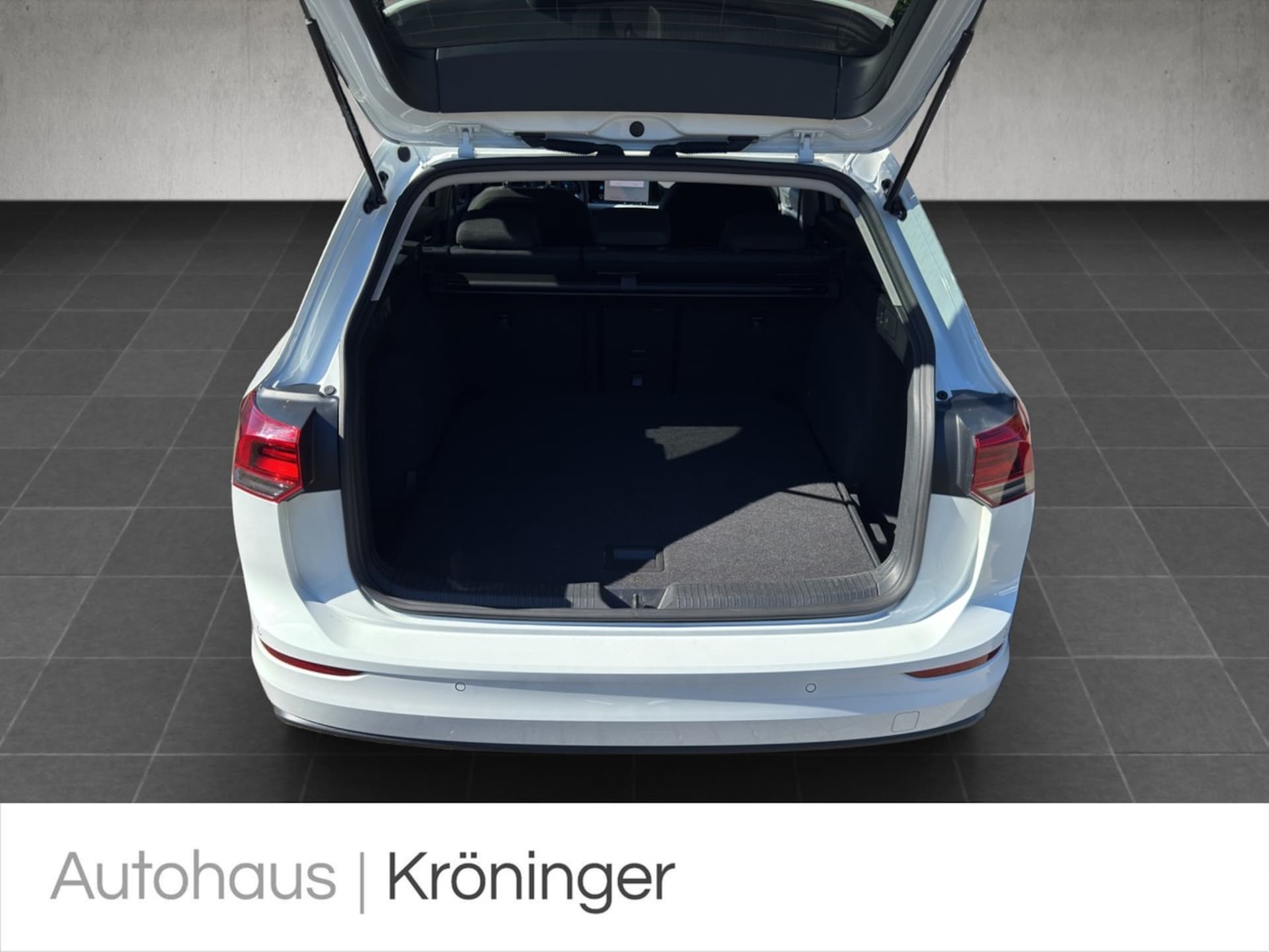 Volkswagen Golf Variant Life