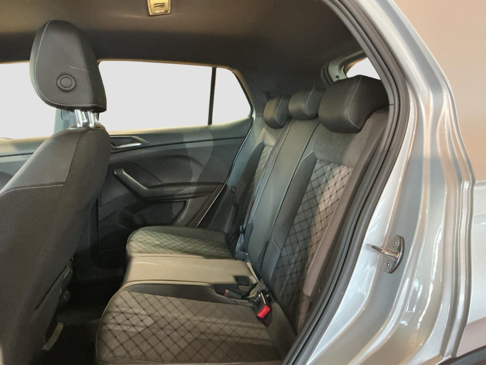 Volkswagen T-Cross – Bild 11