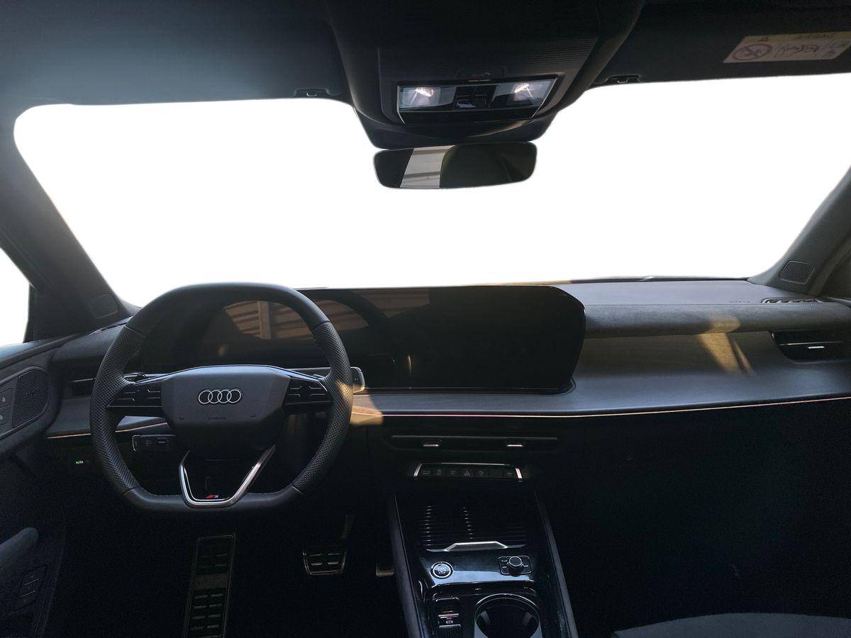 Image about Audi Q3 Sportback e-hybrid Design e-hybrid 272 ch S tronic