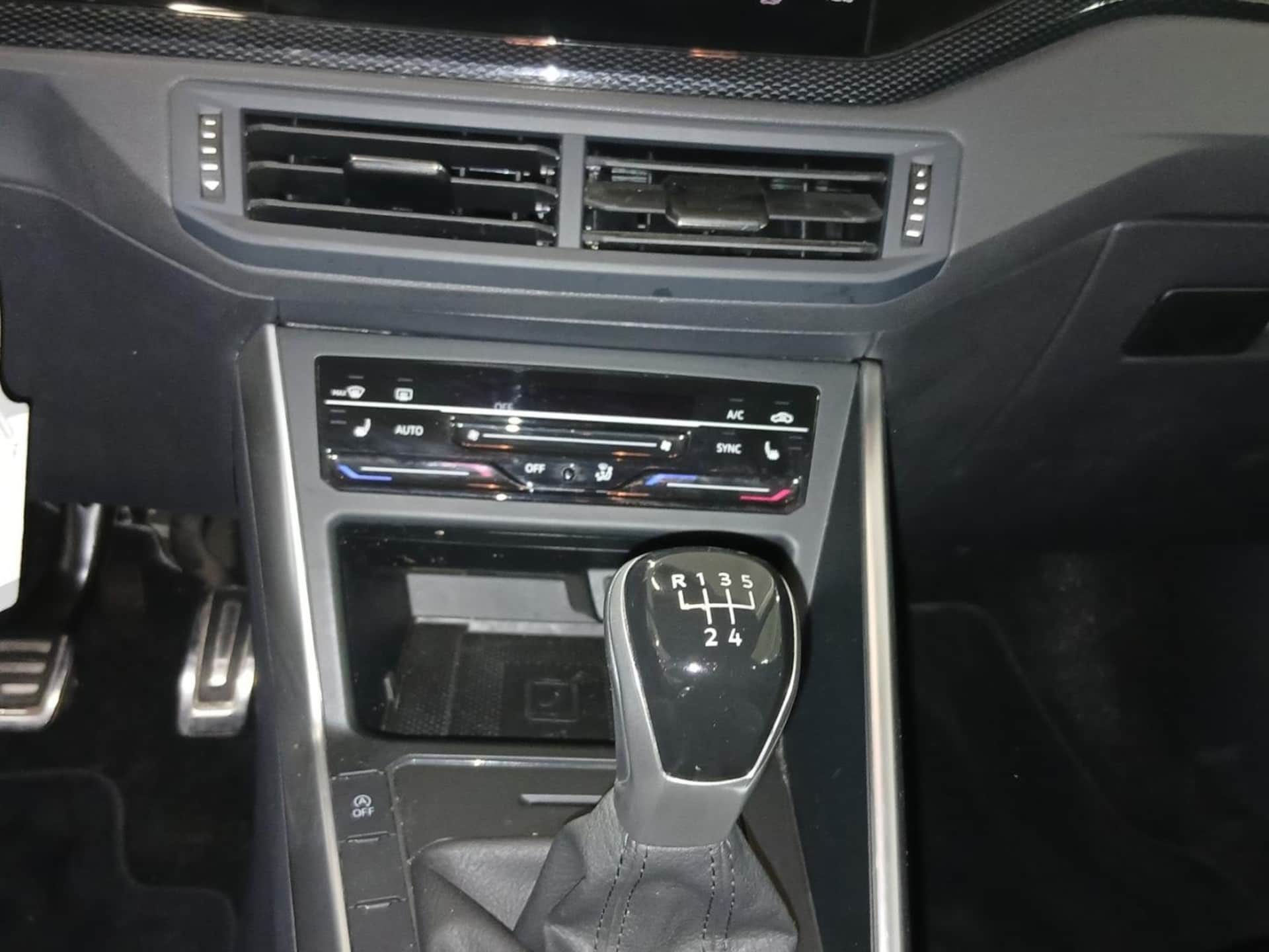 Volkswagen Polo Active