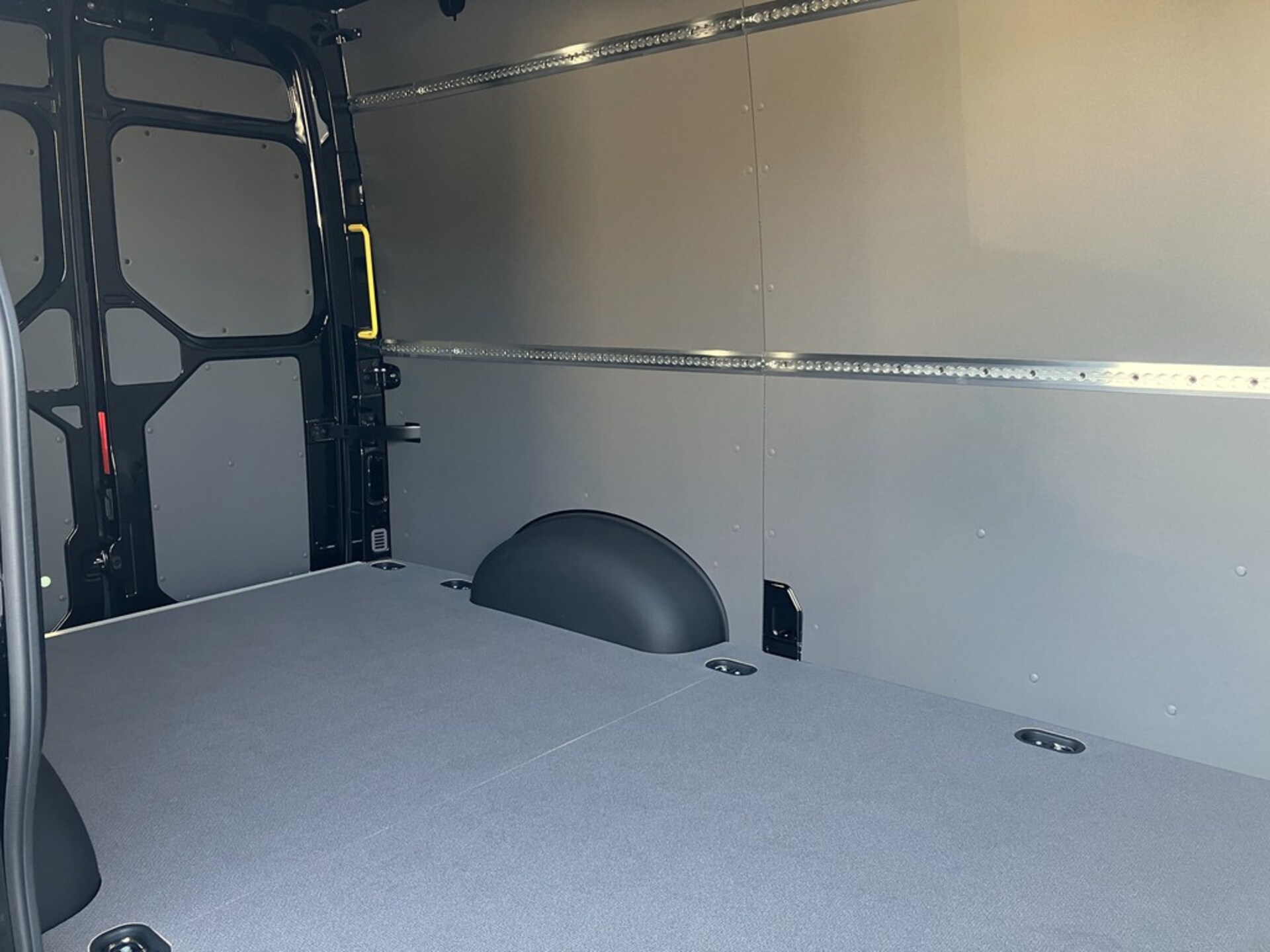 Volkswagen Crafter Kasten mittlerer Radstand