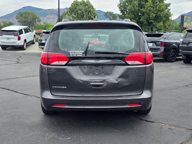 2020 Chrysler Voyager