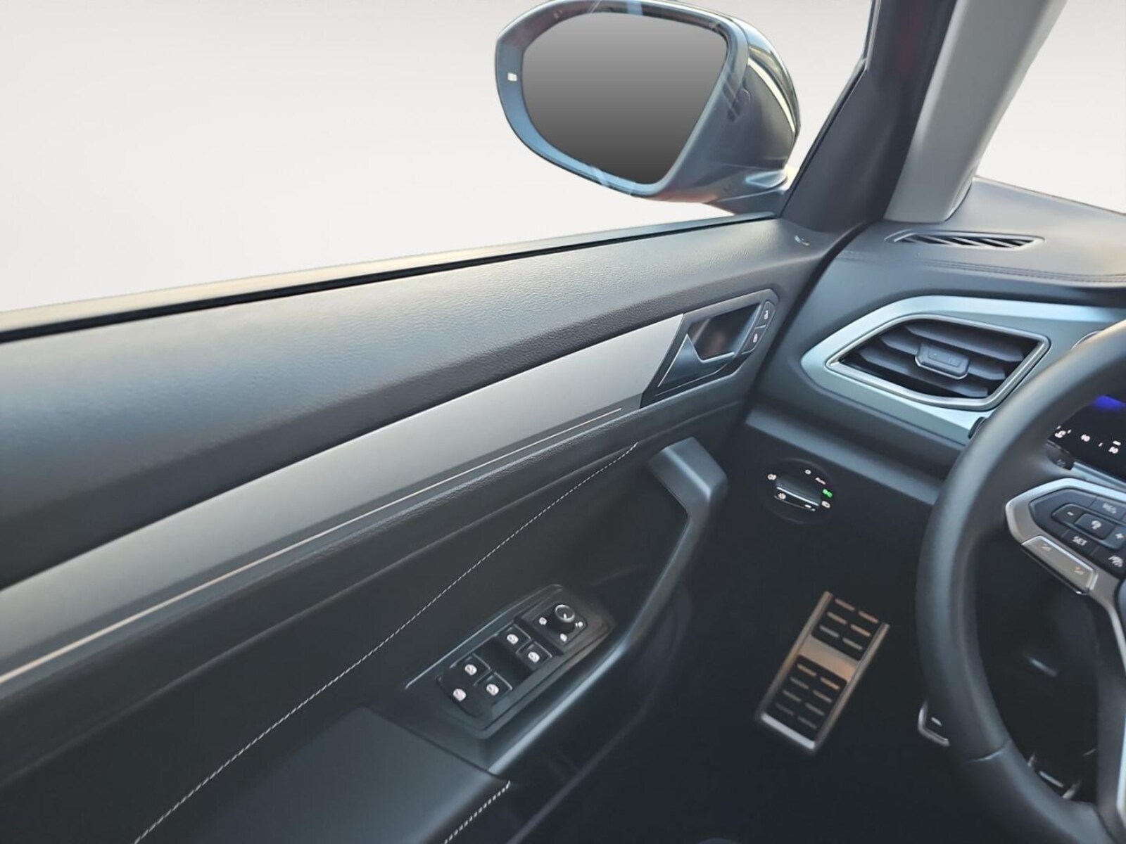 Volkswagen T-Roc – Bild 15
