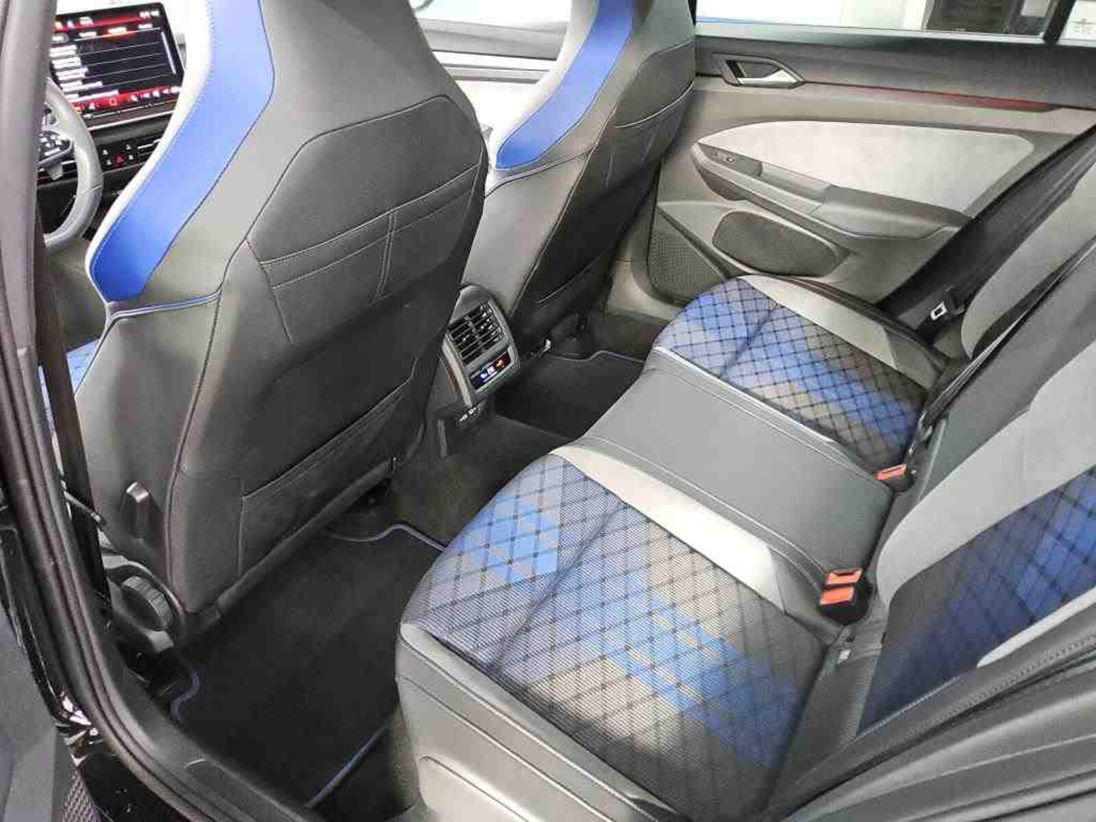 Volkswagen Golf Variant – Bild 6