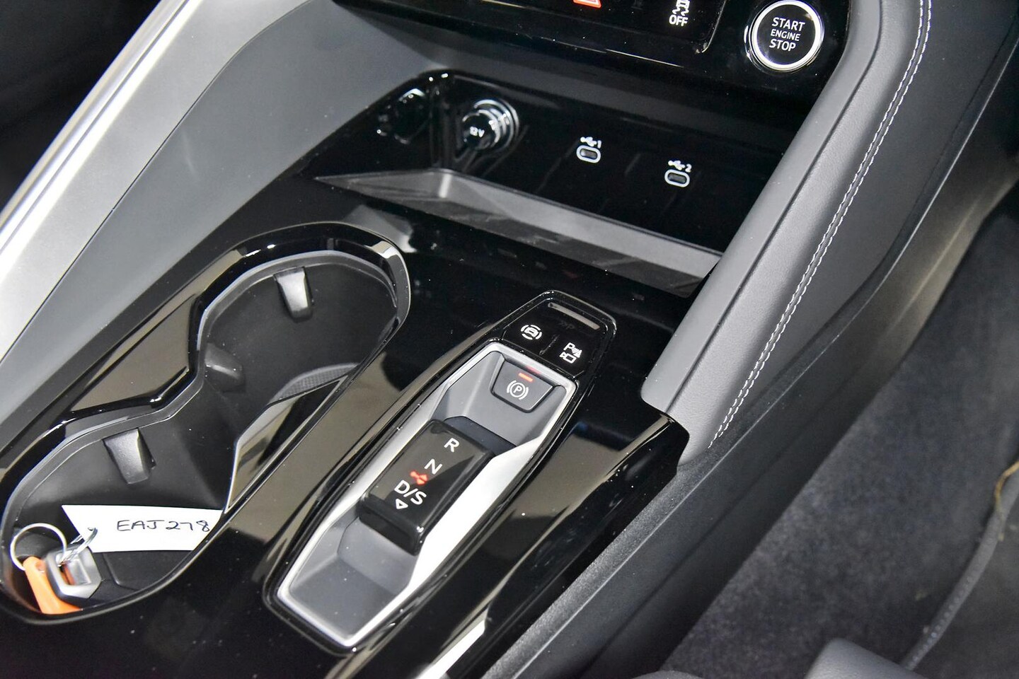 Image about Audi Q5 SUV e-hybrid quattro S tronic
