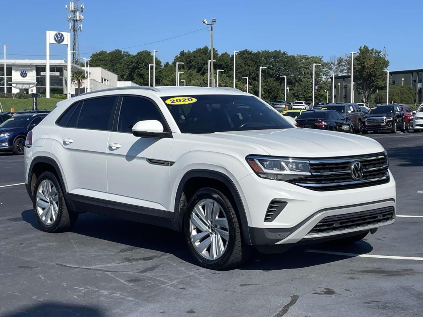2020 Volkswagen Atlas Cross Sport's photo