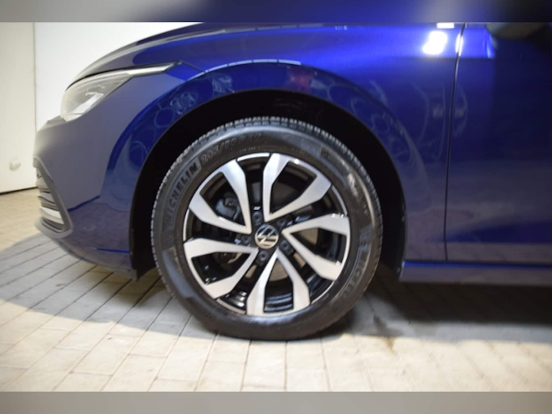 Volkswagen Golf Active