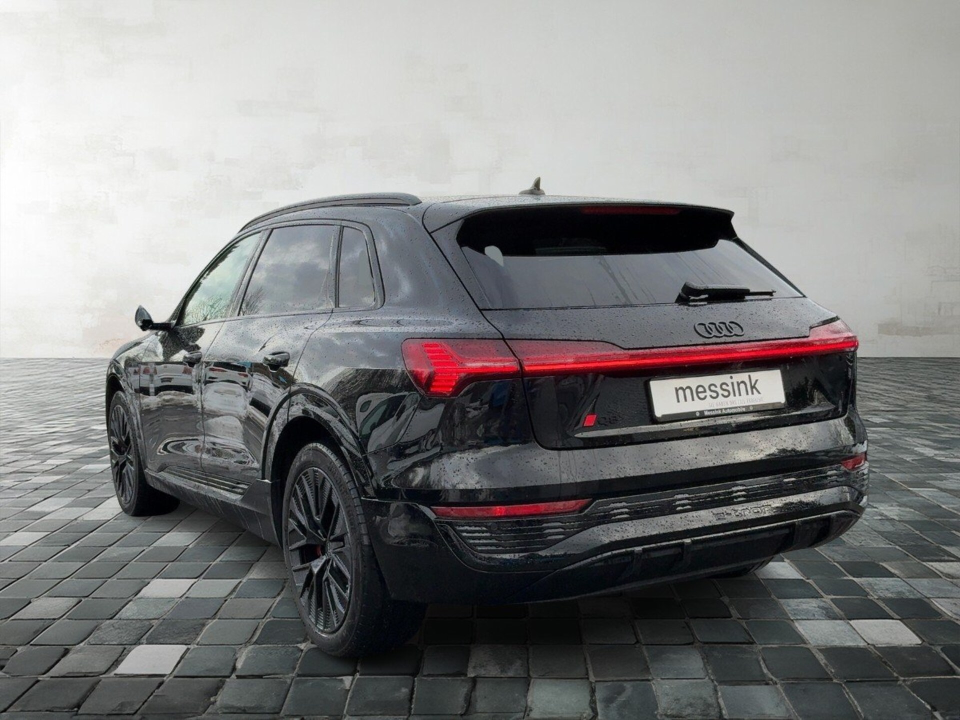 Audi Q8 e-tron S line