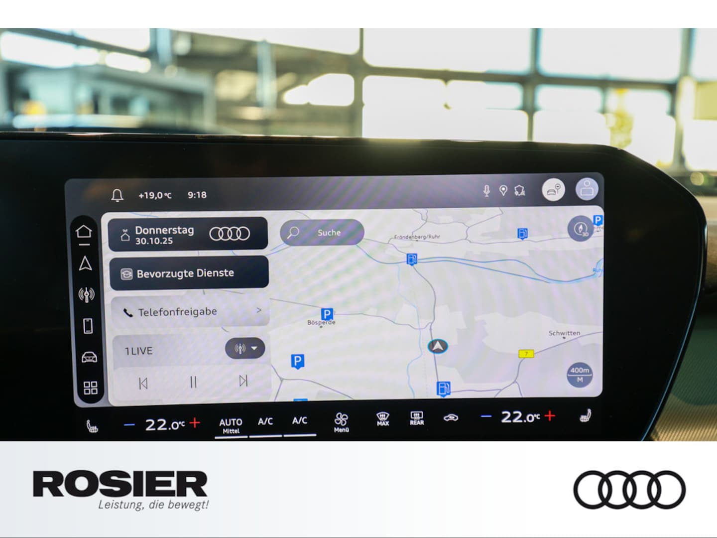 Bild über Audi Q3 SUV TFSI 110 kW S tronic - für weitere Informationen kontaktieren Sie den Audi Partner