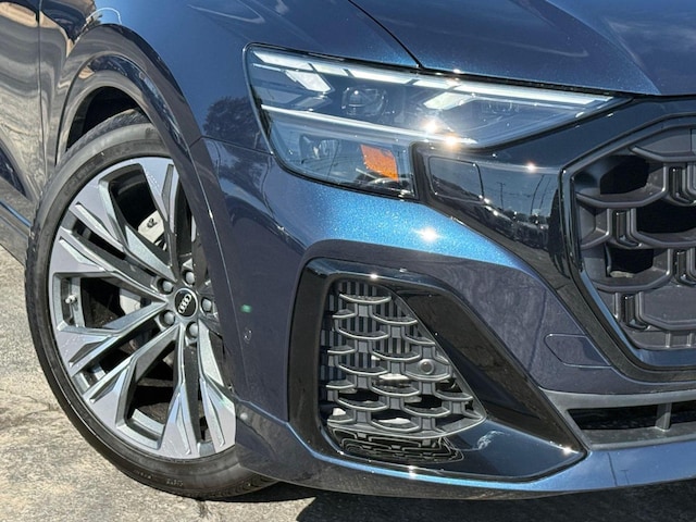 2026 Audi Q8 Premium Plus - Photo 3
