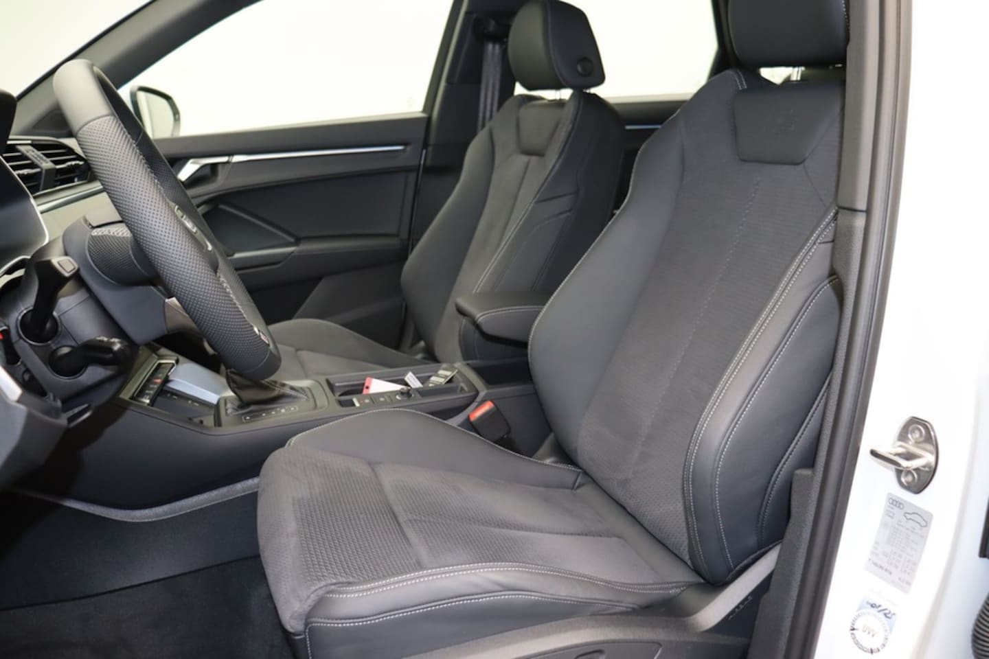 Bild über Audi Q3 advanced 35 TFSI S tronic - für weitere Informationen kontaktieren Sie den Audi Partner