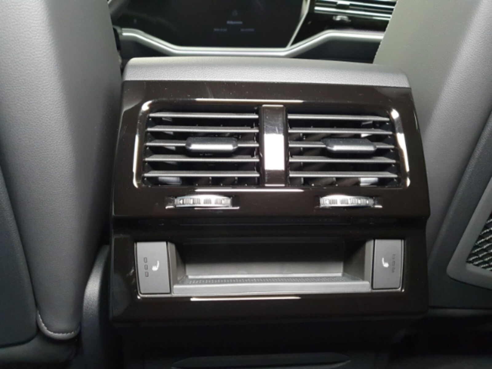 Volkswagen Touareg – Bild 12