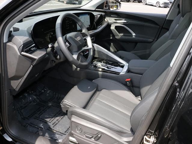 2025 AUDI Q5 - Image 12
