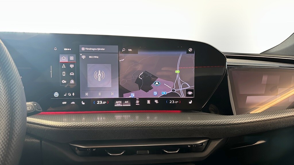 Bild som visar&nbsp;Audi Q5 SUV&nbsp;Q5 SUV TDI quattro S line 150 kWS tronic - för mer information kontakta din Audi Partner
