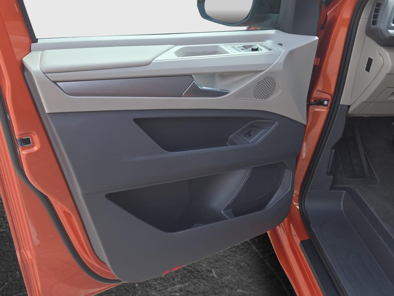 Volkswagen Multivan Langversion – Bild 7