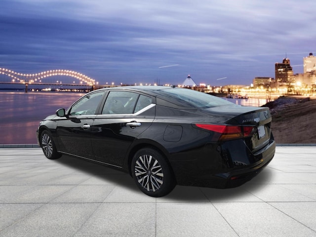 2025 Nissan Altima