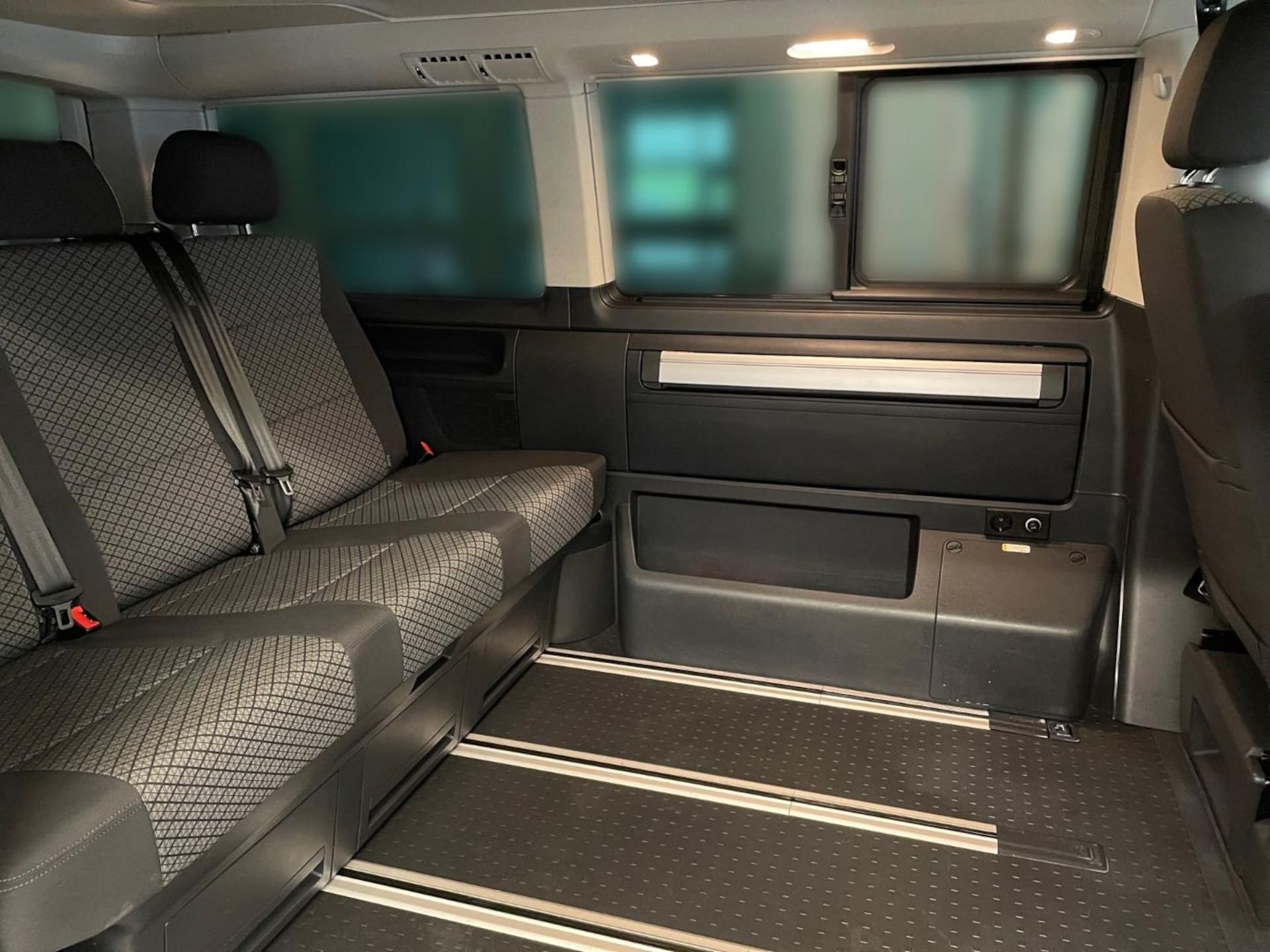 Volkswagen T6.1 California Beach