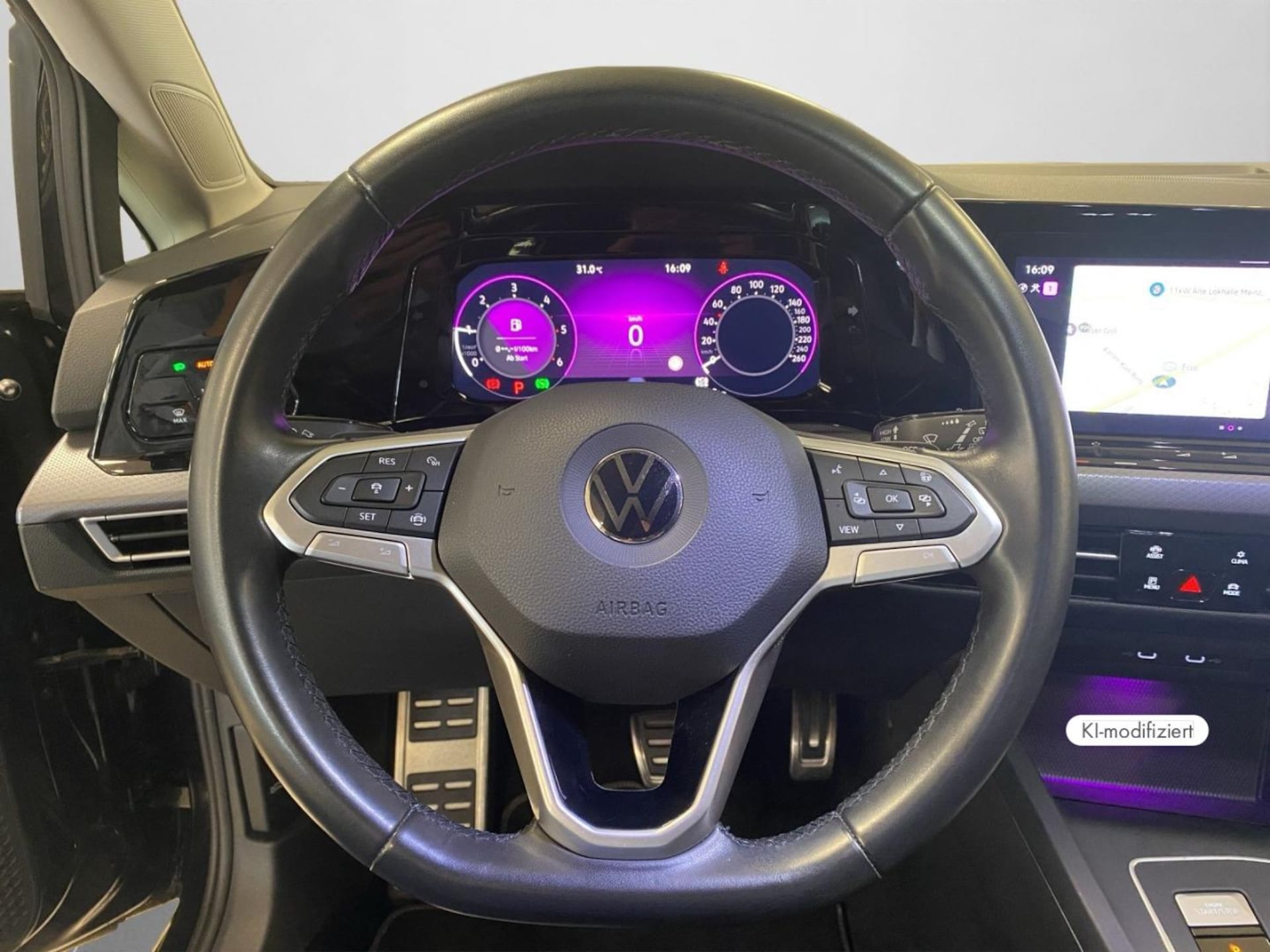 Volkswagen Golf Life