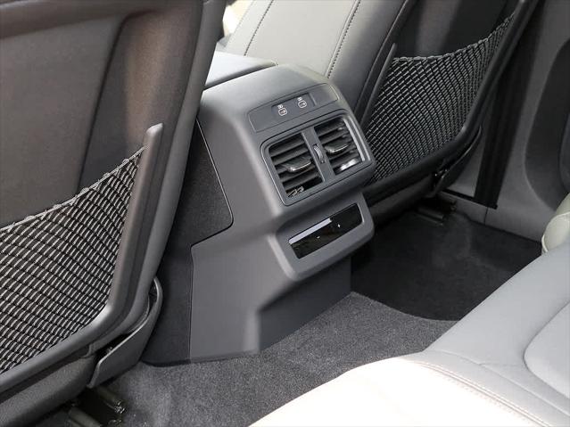 2025 AUDI Q5 - Image 15