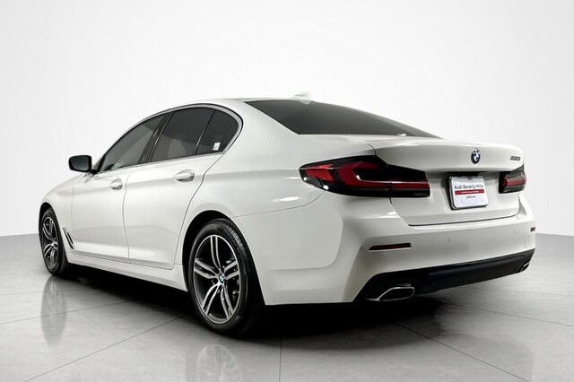 2023 BMW 530