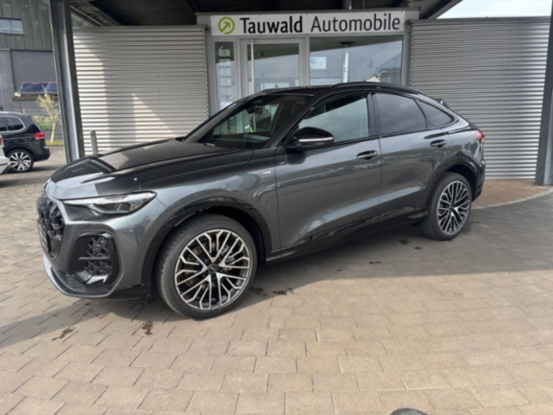 Audi Q5 Sportback edition one