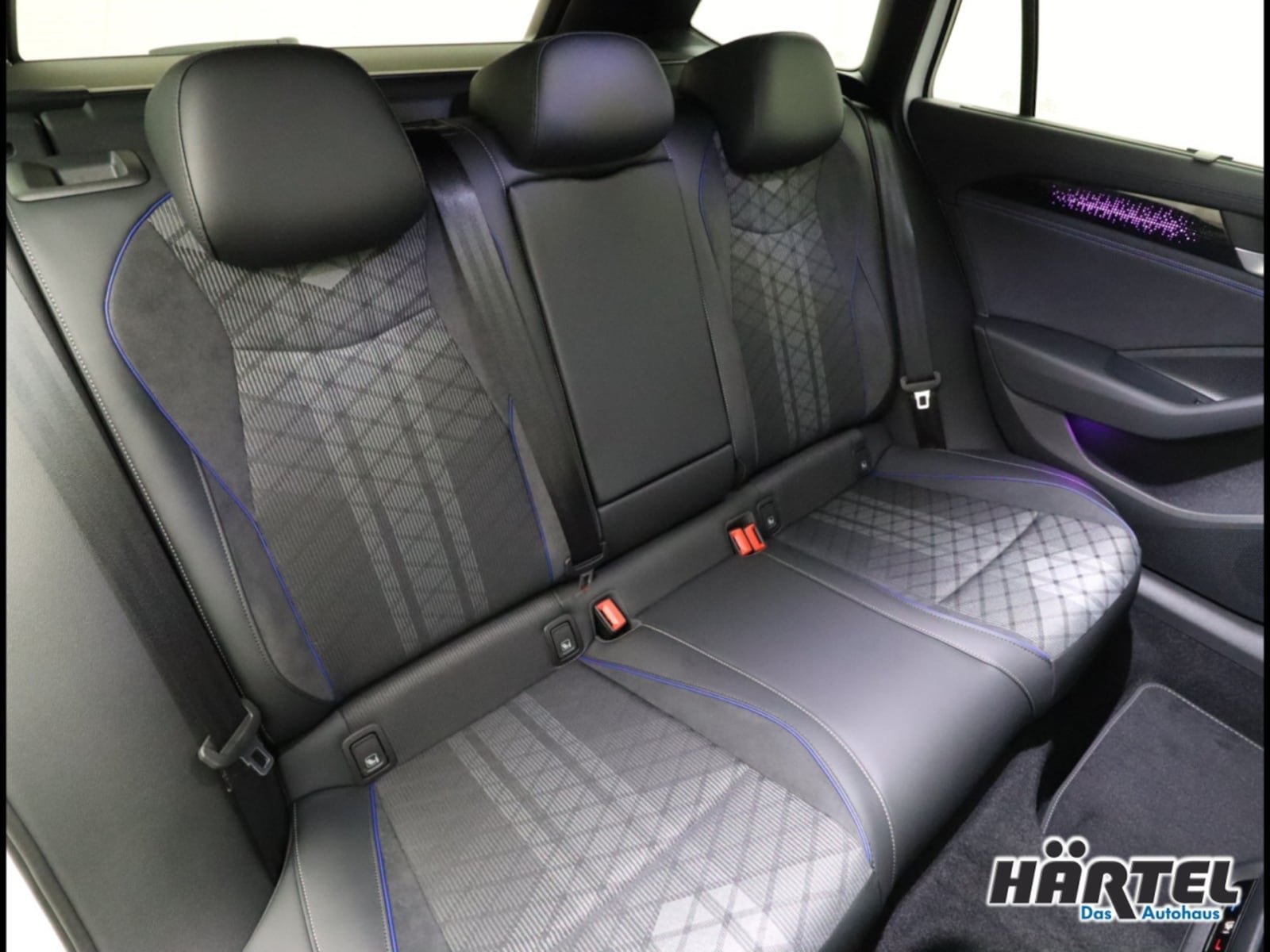 Volkswagen Passat – Bild 8