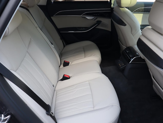 Audi A8 TFSI e 60 TFSI e quattro 340(462) kW(PS) tiptronic for more details contact your dealer