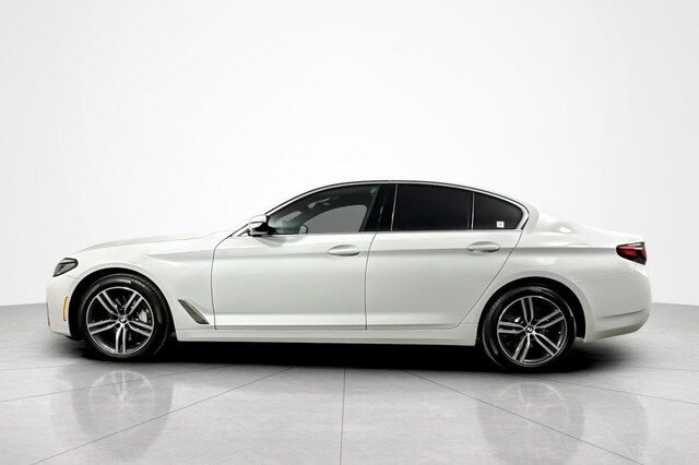 2023 BMW 530