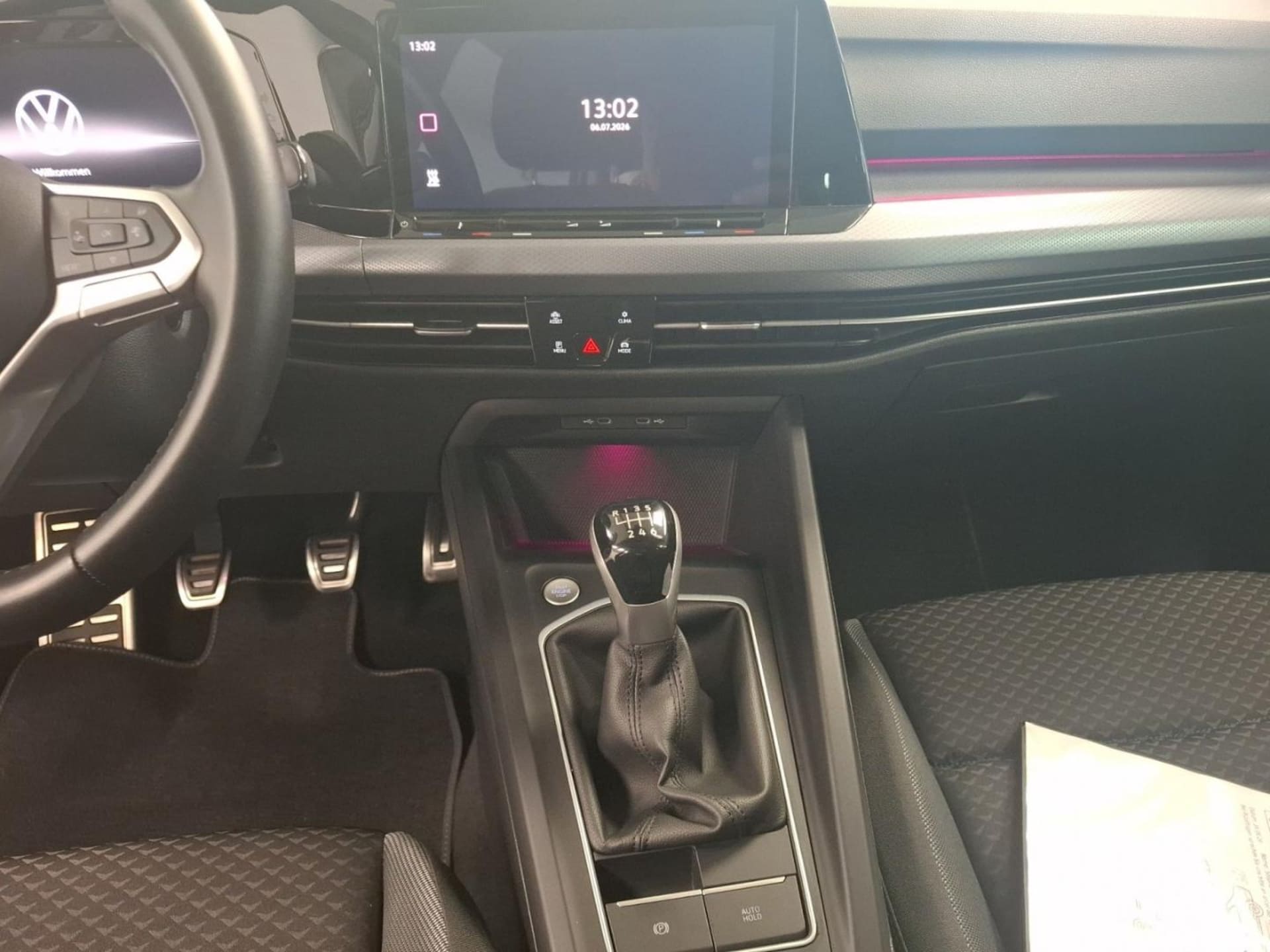 Volkswagen Golf Active