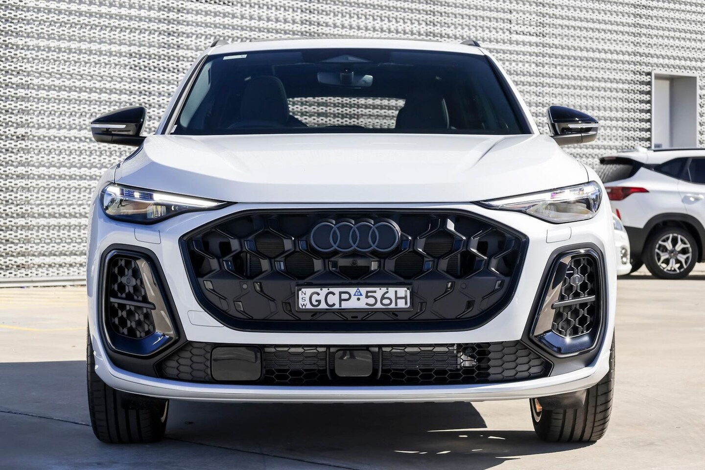 Image about Audi Q5 SUV e-hybrid quattro S tronic