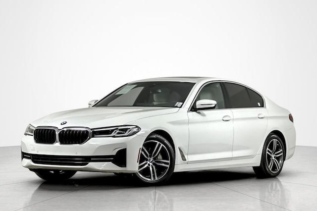 2023 BMW 530