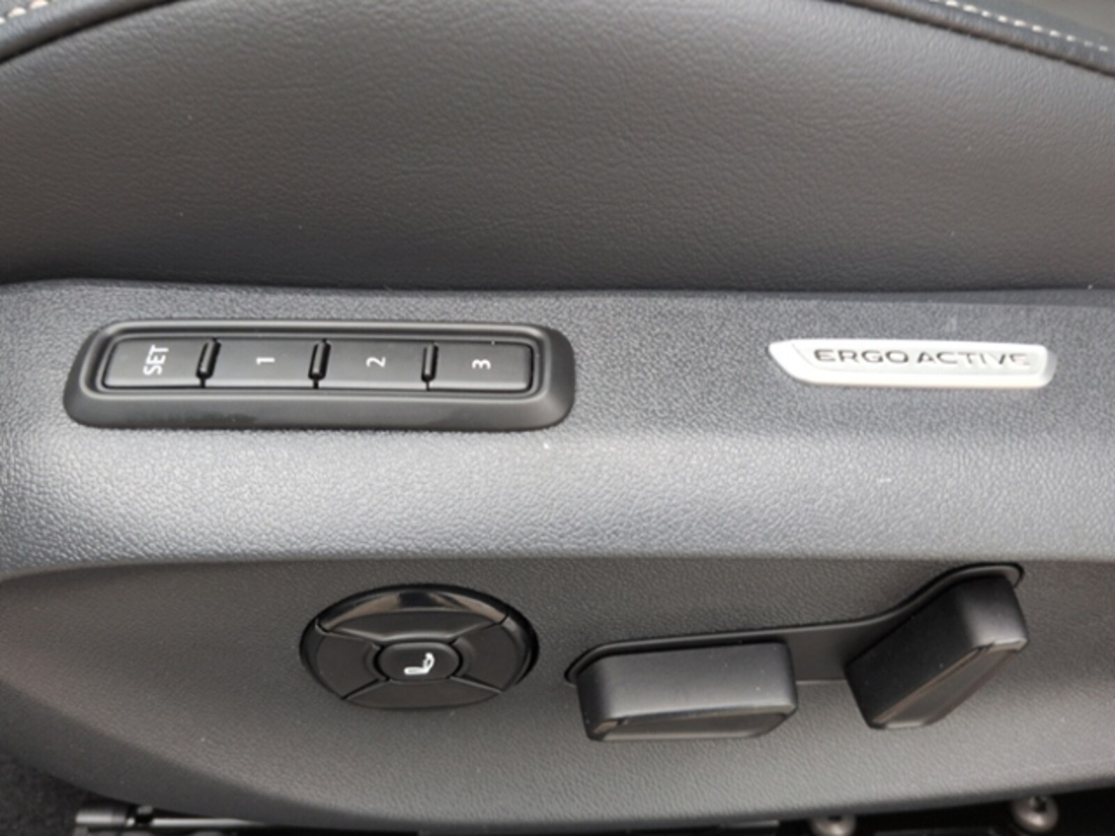 Volkswagen Passat – Bild 14