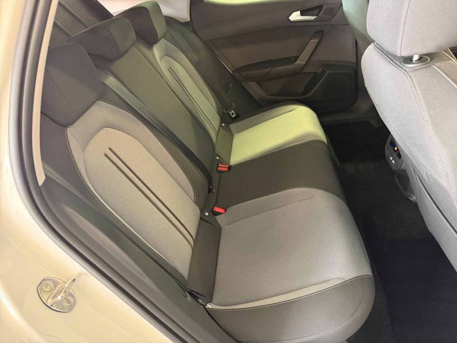 SEAT Leon – Bild 15