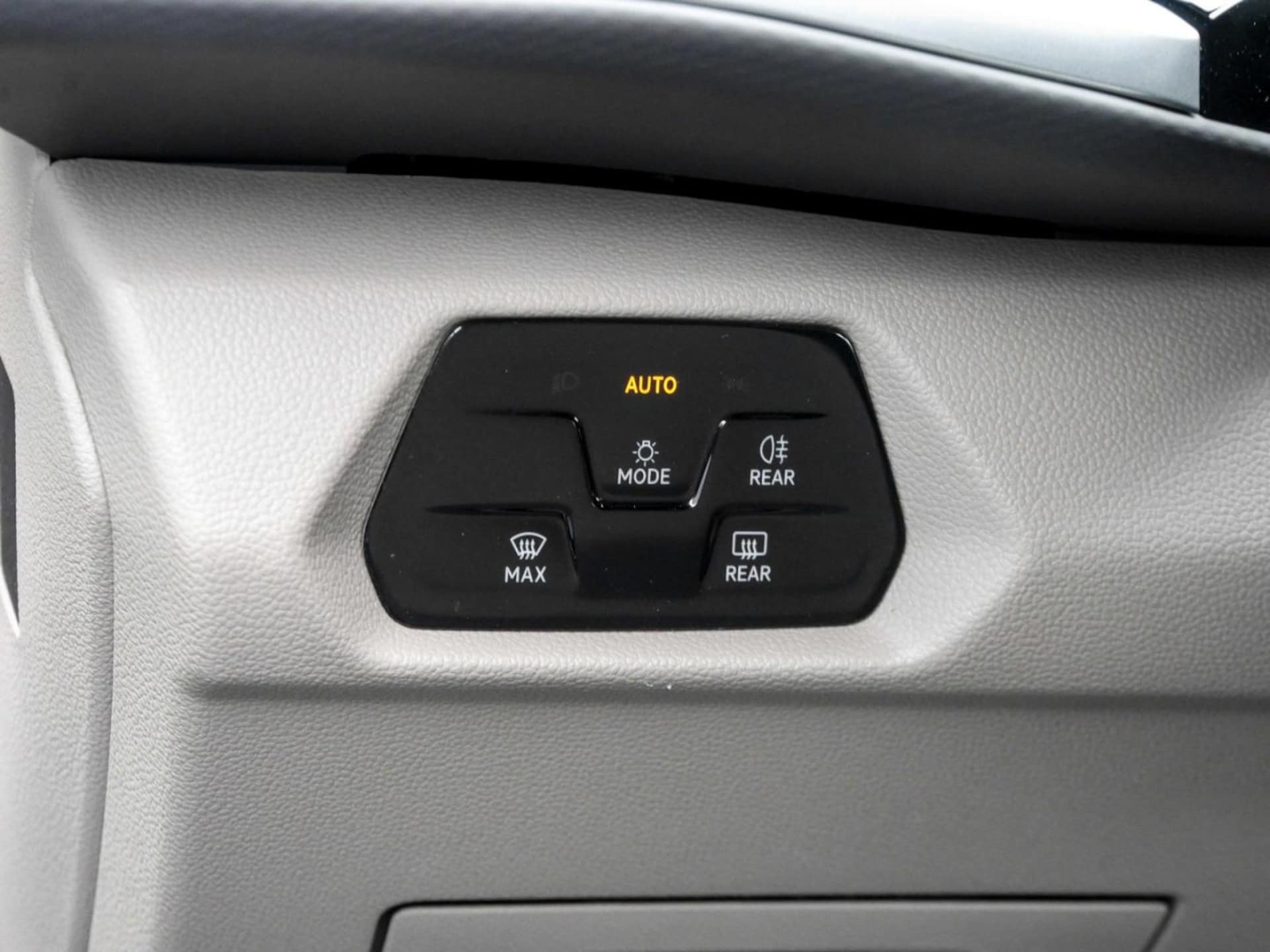 Volkswagen Multivan Life