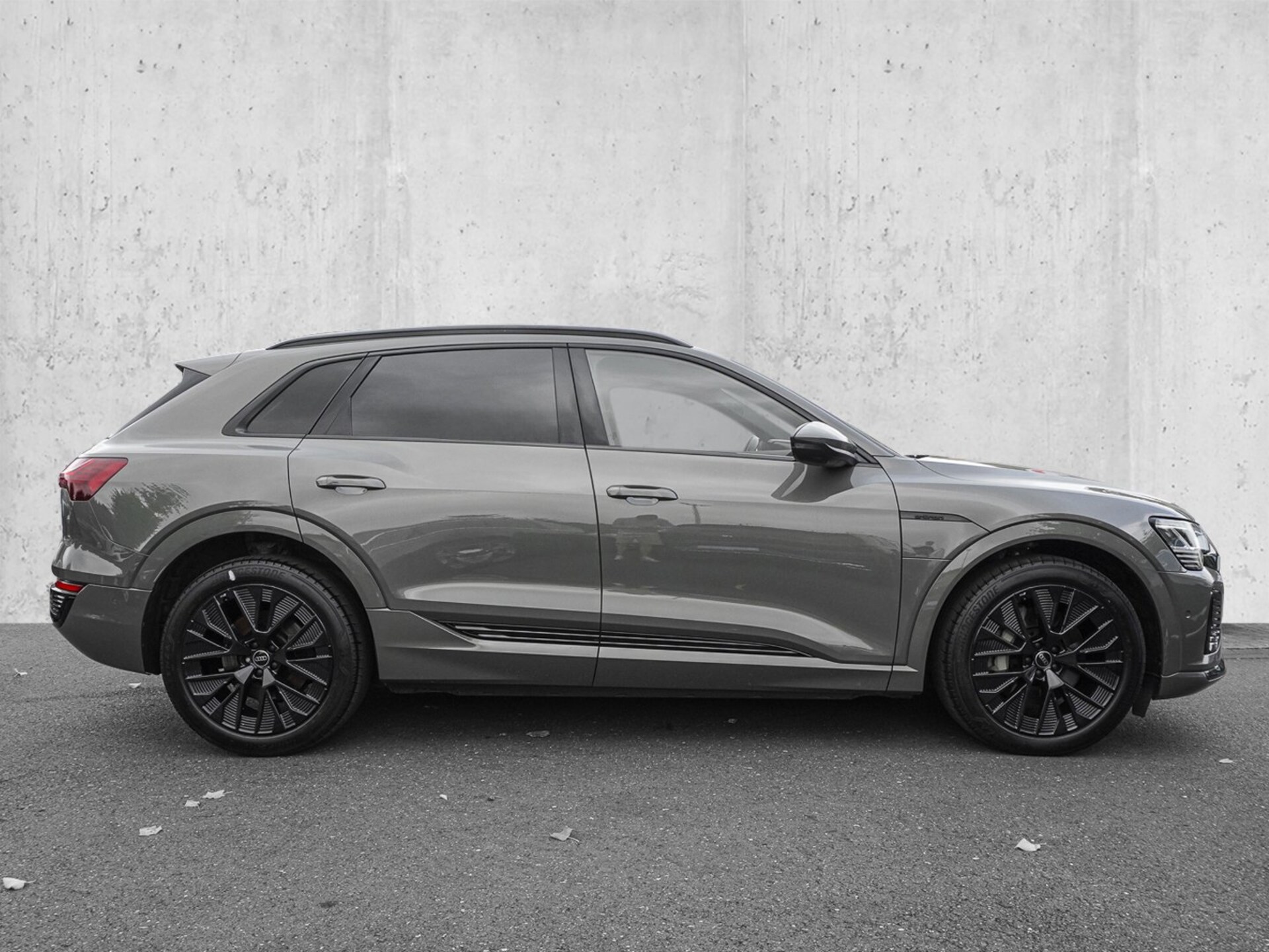 Audi Q8 e-tron S line