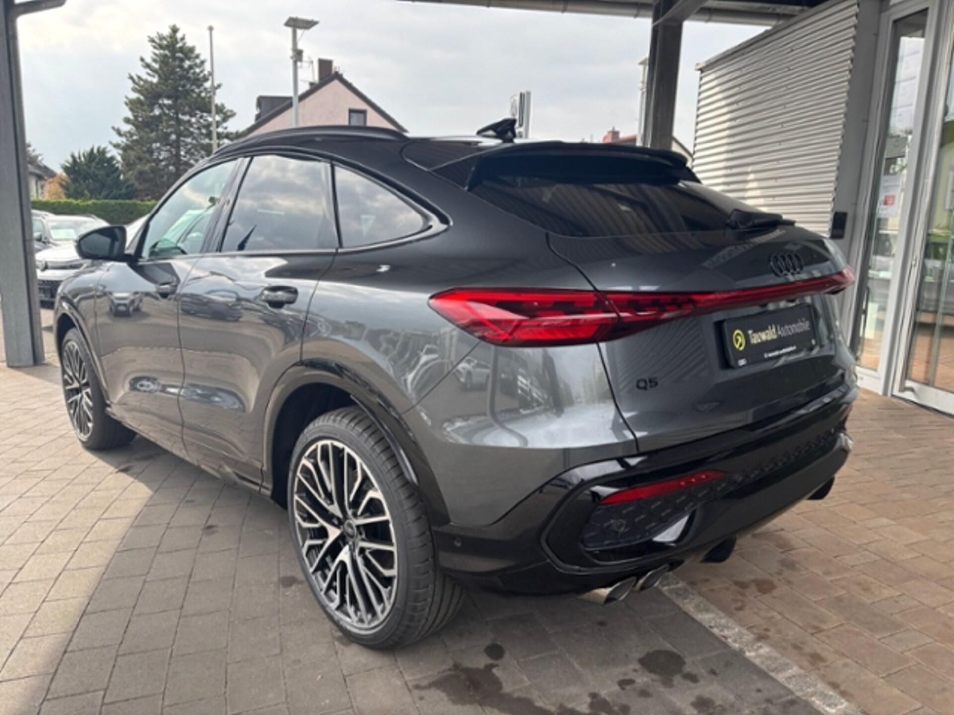 Audi Q5 Sportback edition one