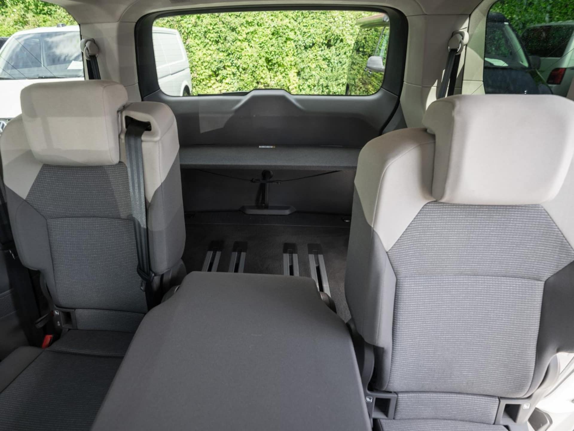 Volkswagen Multivan Basis-Modell