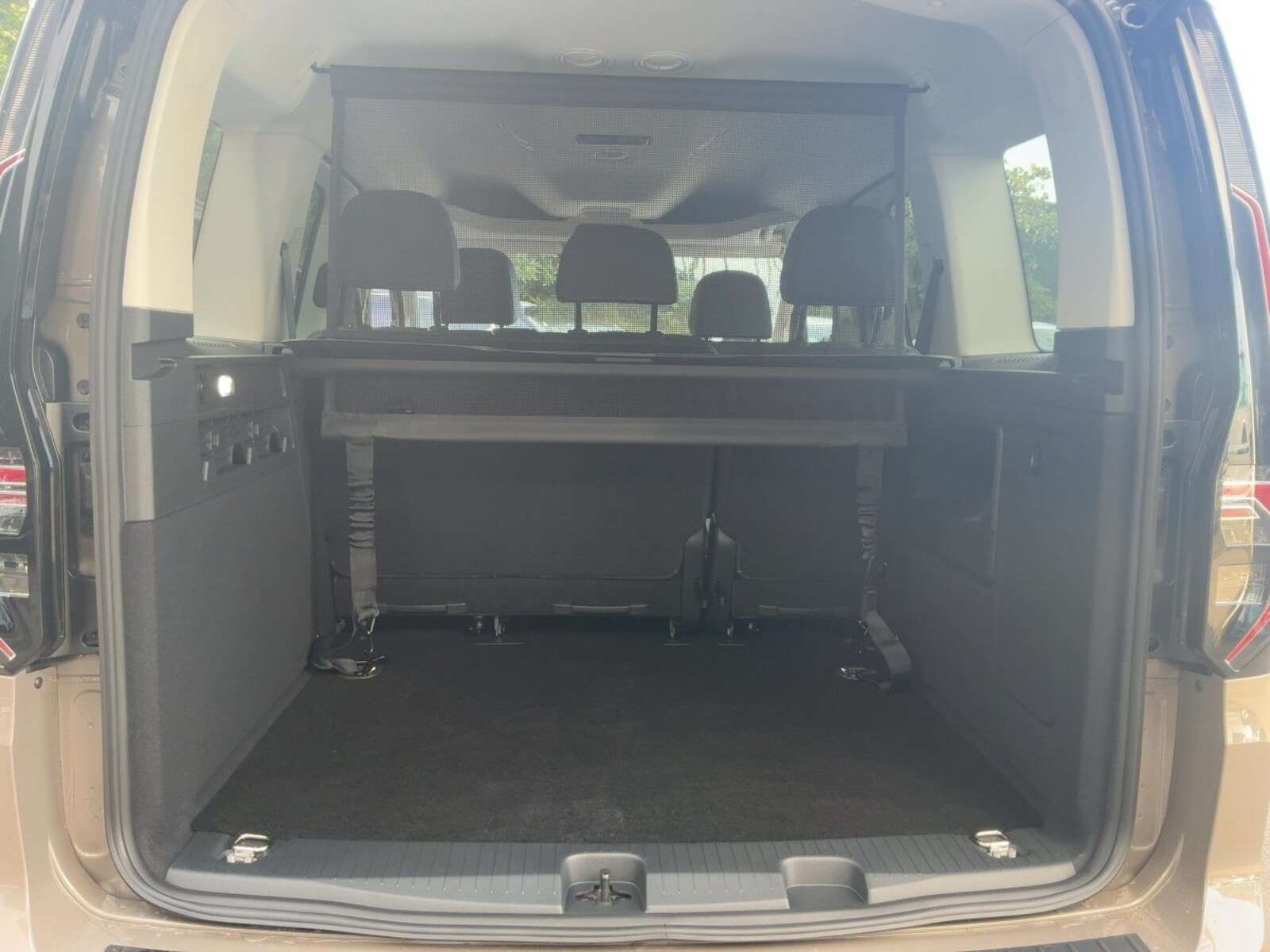Volkswagen Caddy Kombi – Bild 6