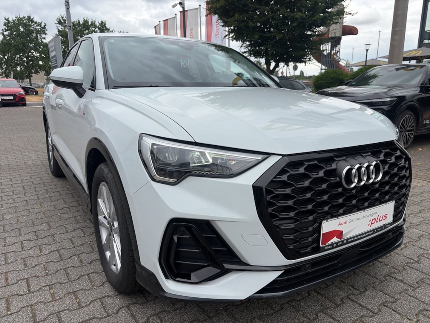 Bild über Audi Q3 Sportback TFSI 110 kW S tronic - für weitere Informationen kontaktieren Sie den Audi Partner